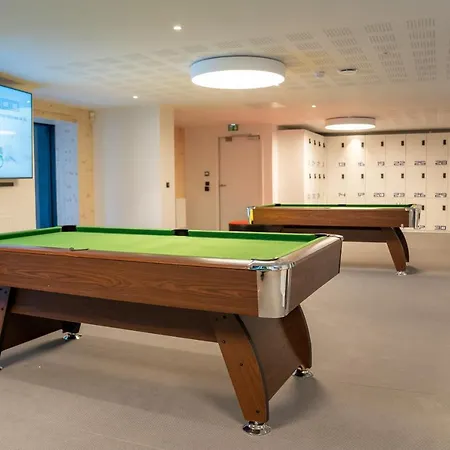 Apex2100 International Academy * Tignes