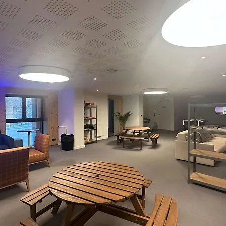 Apex2100 International Academy * Tignes