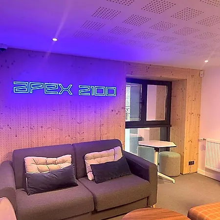 Apex2100 International Academy Tignes