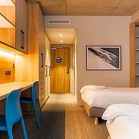 Apex2100 International Academy Hotel Tignes